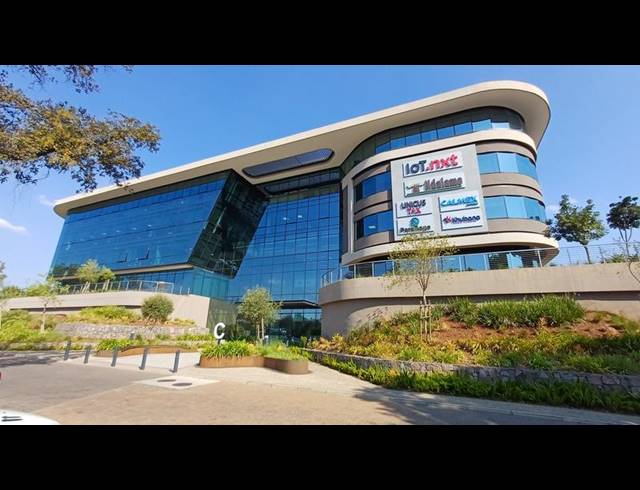 BUSINESS PROPERTY TO RENT IN DORINGKLOOF